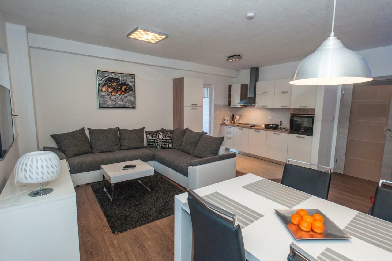 Arena Apartment 5-Stars Premium-Accommodation Makarska Exterior photo